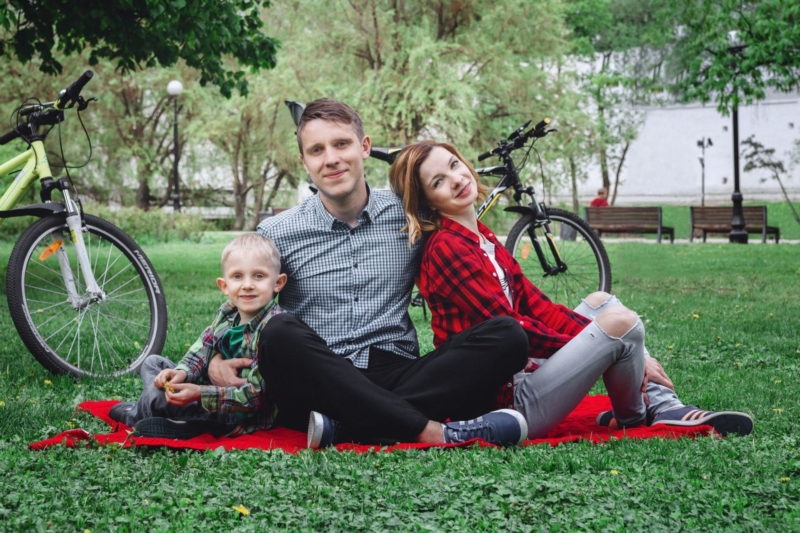 Семейная фотосессия с велосипедами